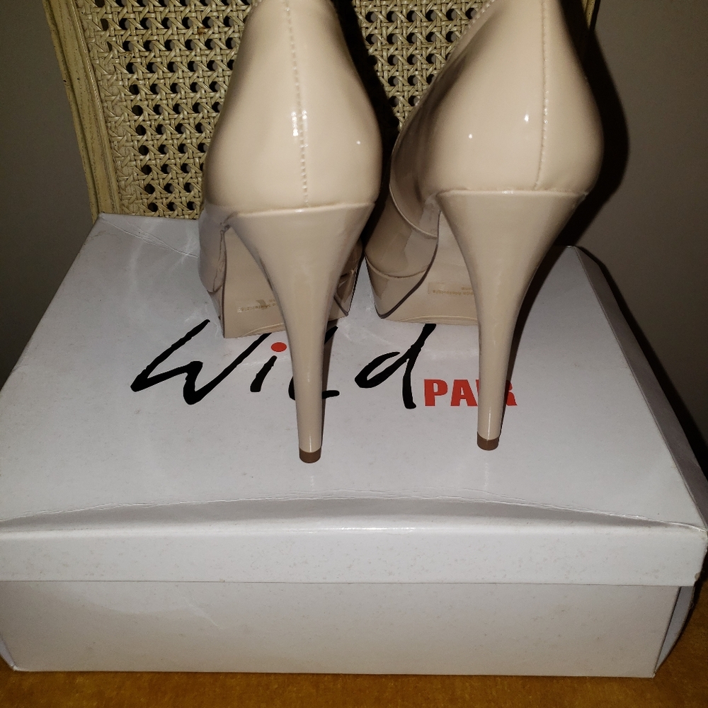 Shoes - Picture 5 of 5